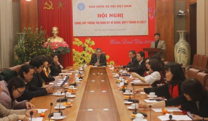 Lao động nước ngoài làm việc ở Việt Nam phải đóng BHXH khi nào?