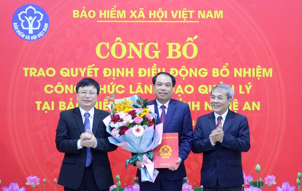 Lễ bổ nhiệm giám đốc BHXH Nghệ An ông Hoàng Văn Minh