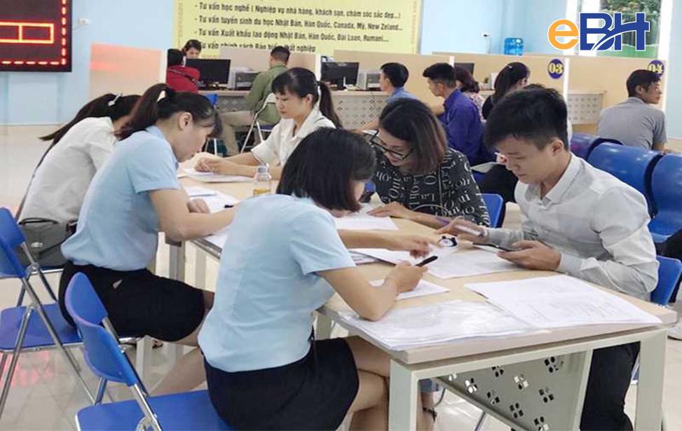 Trung tâm DVVL Đà nẵng thực hiện tư vấn việc làm cho người lao động